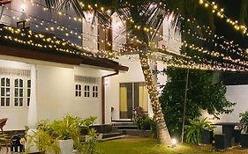 White Villa Airport Transit Hotel